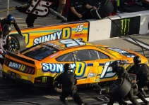 NASCAR’s 2024 Showdown: Logano Secures Daytona Pole as Rivalries Heat Up.