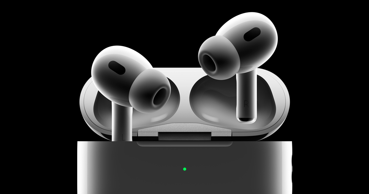 Apple AirPods in White Wireless Earphones