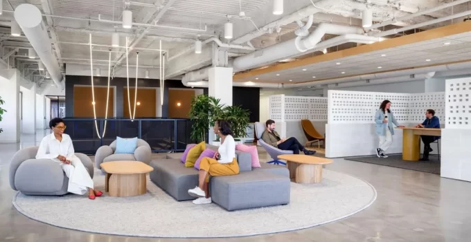Hybrid Workspaces: Designing Offices for the Future of Work