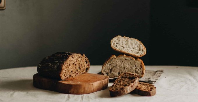 Roti Sourdough: Mengenal Sejarah, Proses, dan Keunikannya
