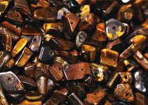 Tigers Eye: Unlocking the Bold Power and Mesmerizing Beauty of This Captivating Gemstone