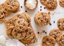 Almond Chocochips Cookies: Kelezatan yang Menggoda