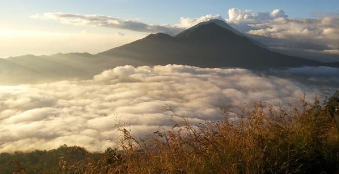 Gunung Batur: Keindahan Gunung Berapi di Bali