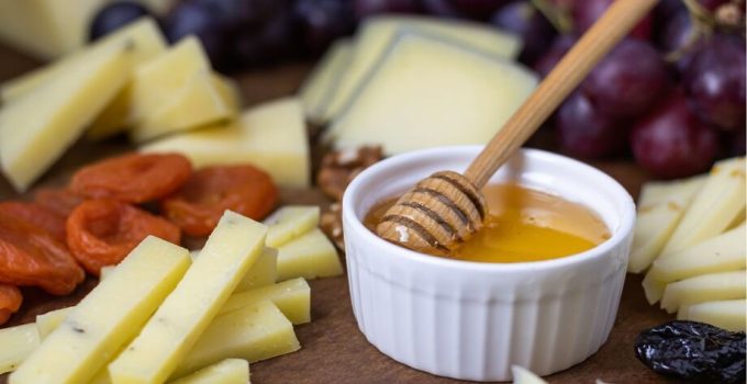 Manchego Cheese Platter: Assembling the Perfect Selection of Spanish Cheeses and Accompaniments